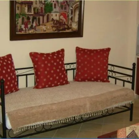 بيت ضيافة To Fragma